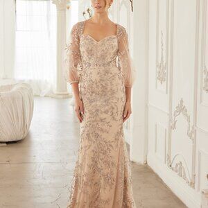 Plus size formal dress.Mother of the bride 3 quarter sleeve party champagne